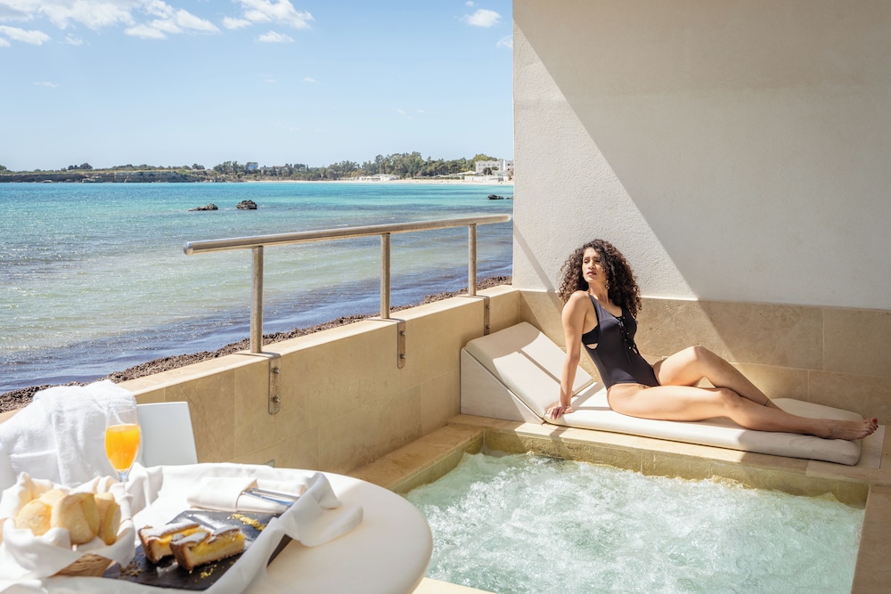 White Bay Resort 43/74