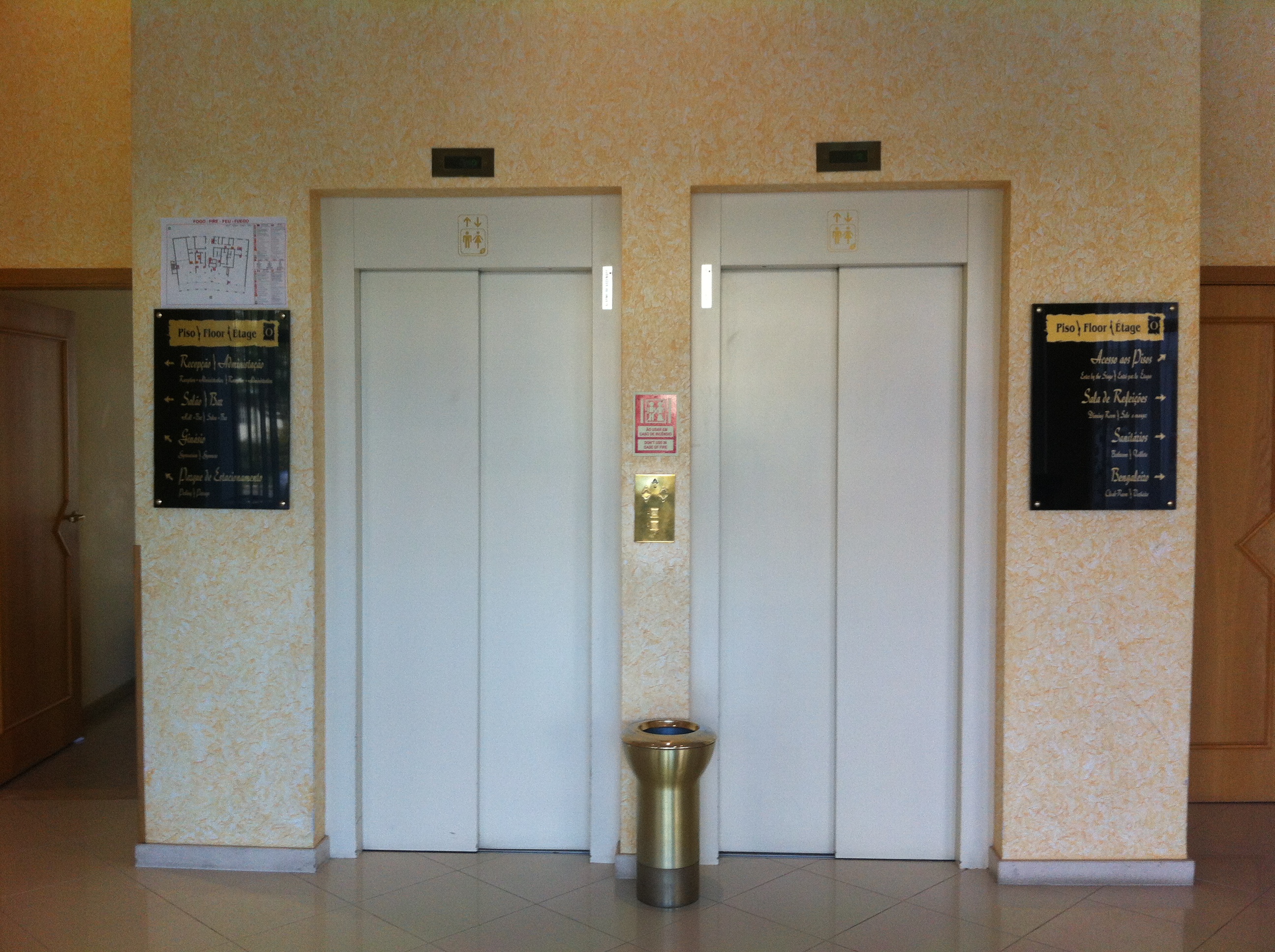 Hotel Francis 16/36