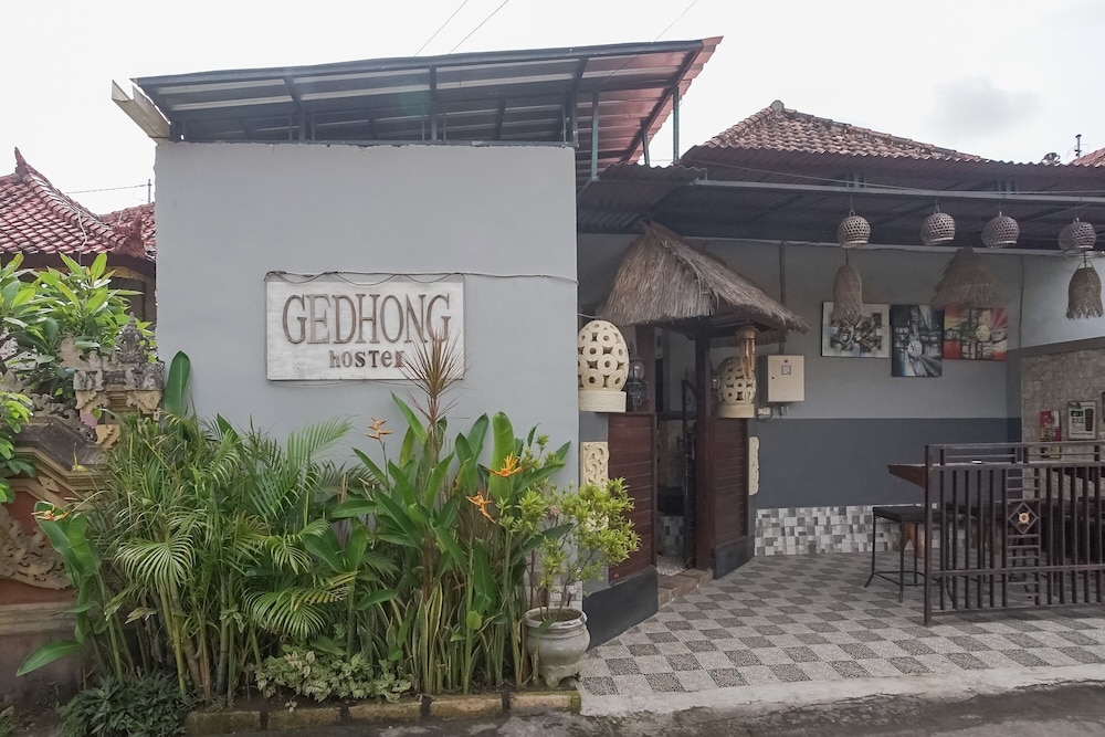 Gedhong Hostel 1/40