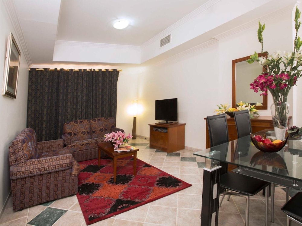Safeer Hotel Suites 18/29