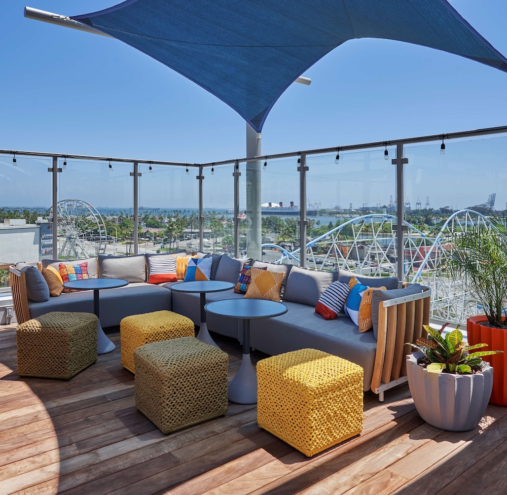 Hyatt Centric the Pike Long Beach 35/59