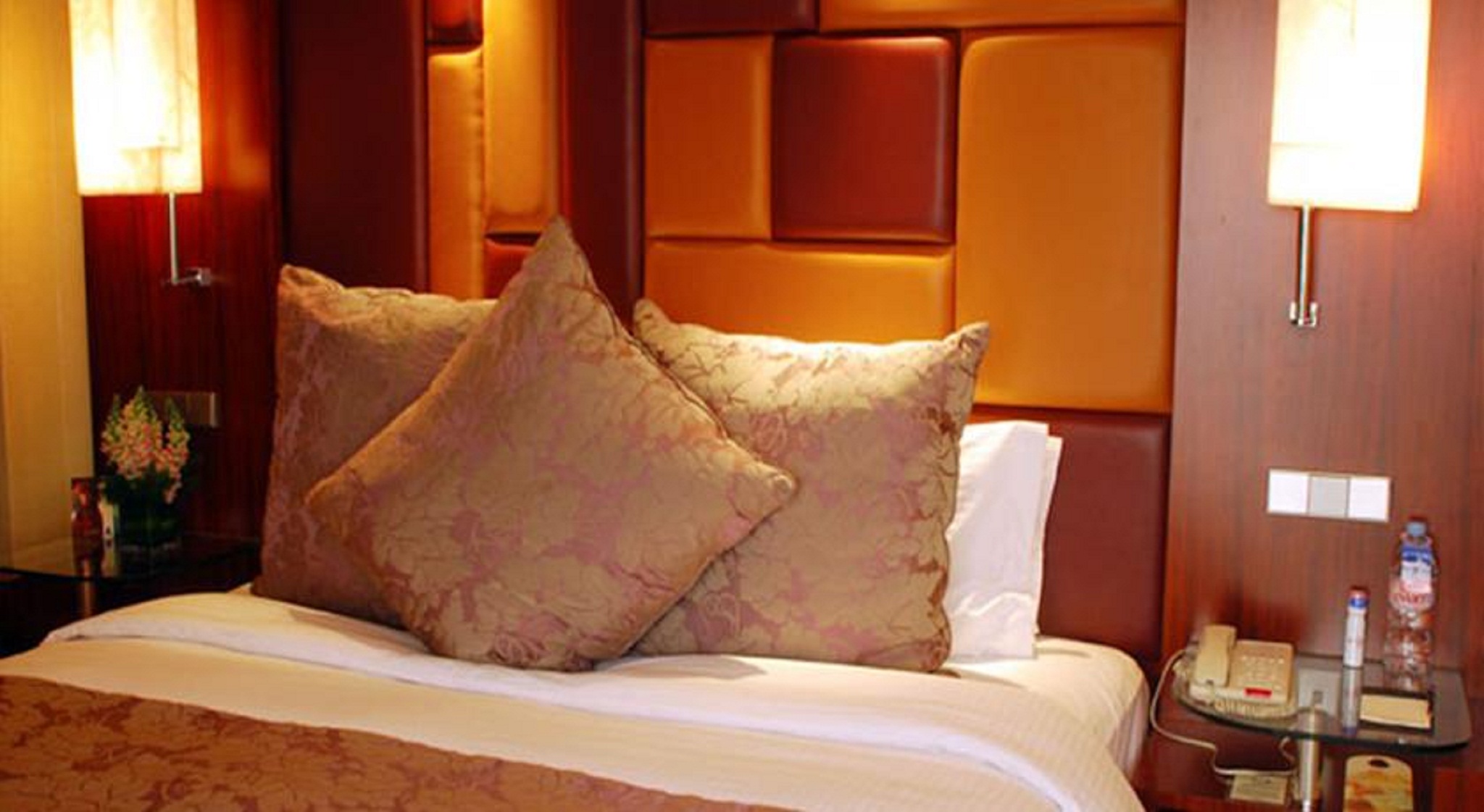 Beijing Kuntai Royal Hotel 9/21