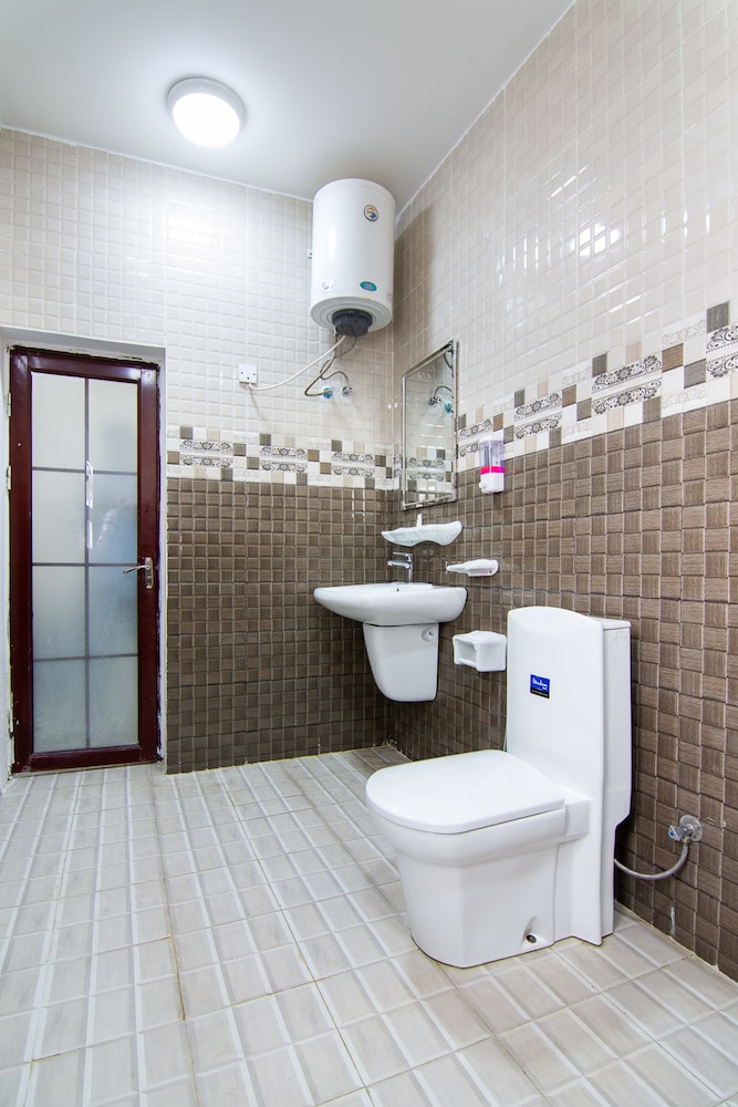OYO 104 Loban Hotel Apartment 18/18