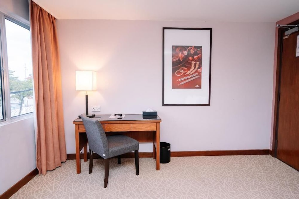 Jewels Hotel 10/46