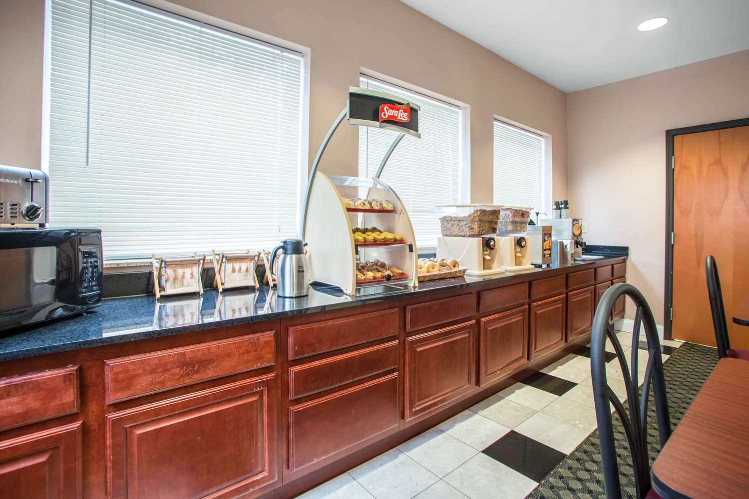 Econo Lodge Harrisburg Hershey 7/26