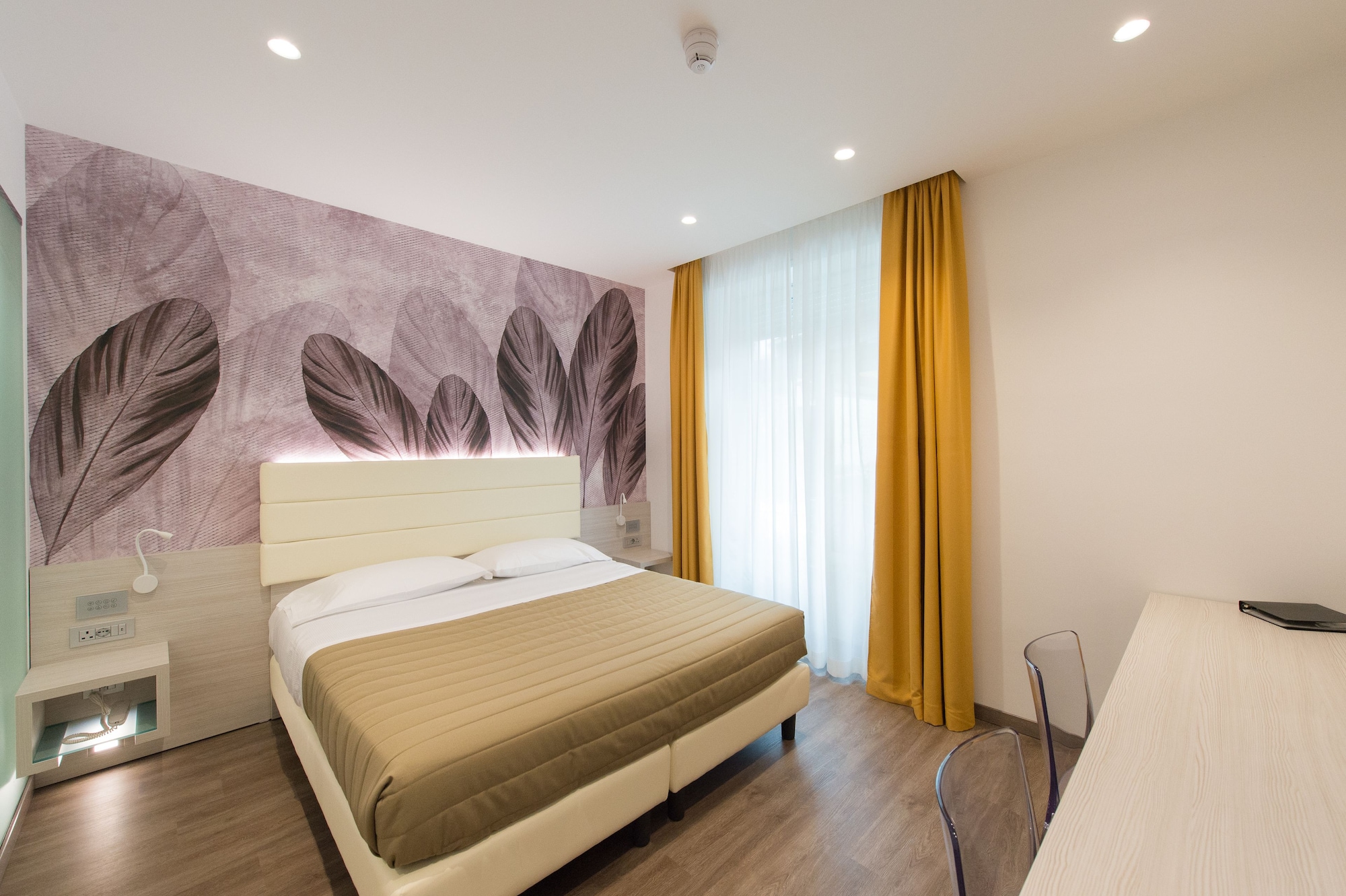 COMFORT, DOUBLE BED, POOL VIEW