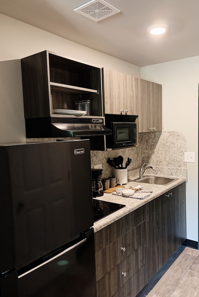 WoodSpring Suites Atlanta Airport 11/56