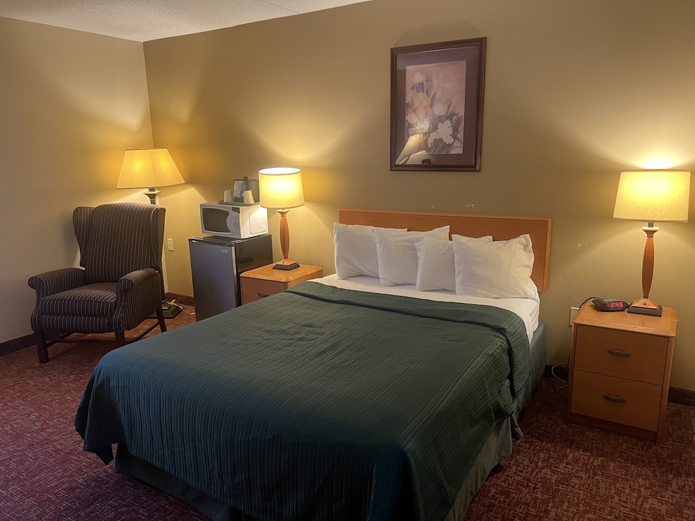 All Seasons Inn & Suites Smithfield Providence 13/36