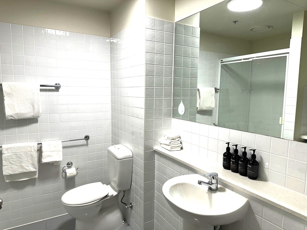 1 BEDROOM, EXECUTIVE, APARTMENT