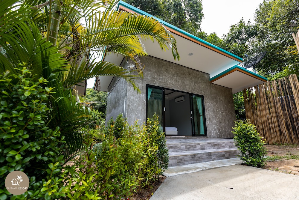 Pak Nam Resort 5/50