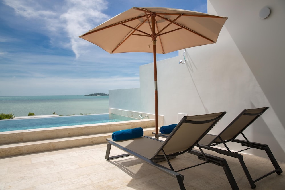 SKYE BEACH HOTEL 47/50