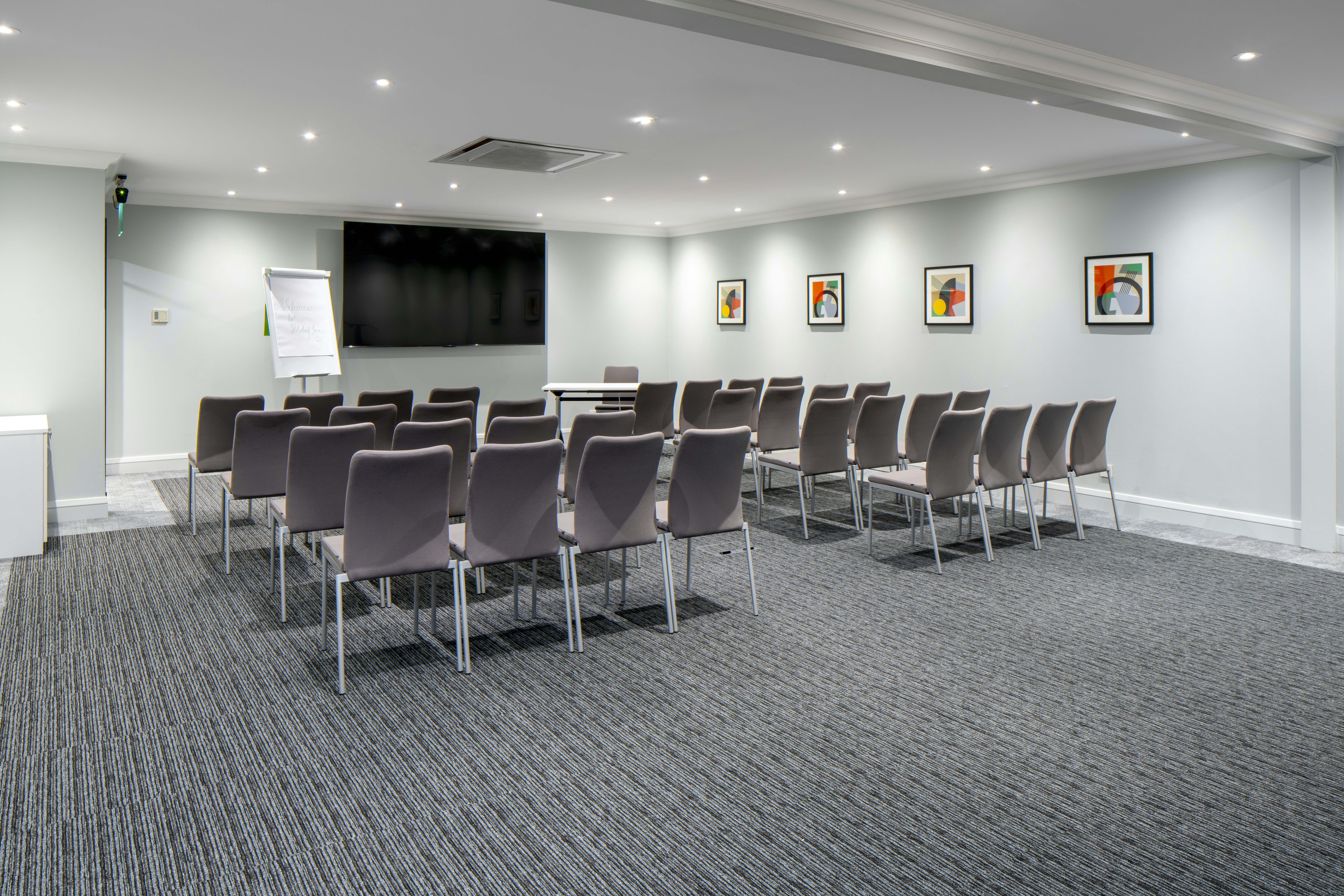 HOLIDAY INN BRISTOL FILTON 40/50