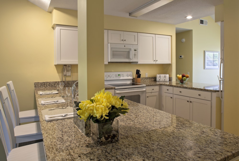 Carolina Club by Spinnaker Resorts 31/34