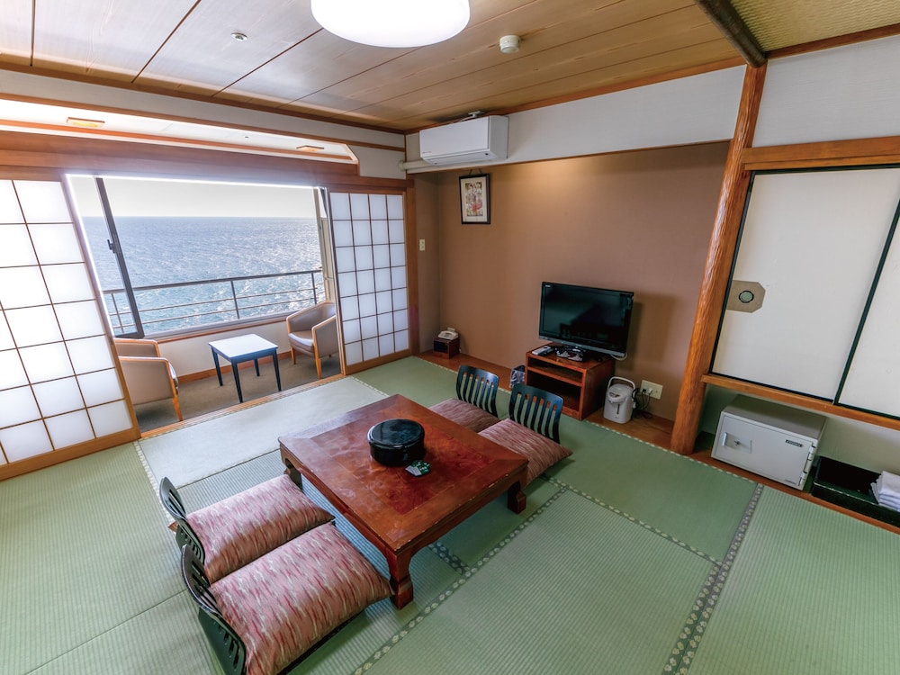 Atagawa Onsen Blue Ocean 10/50