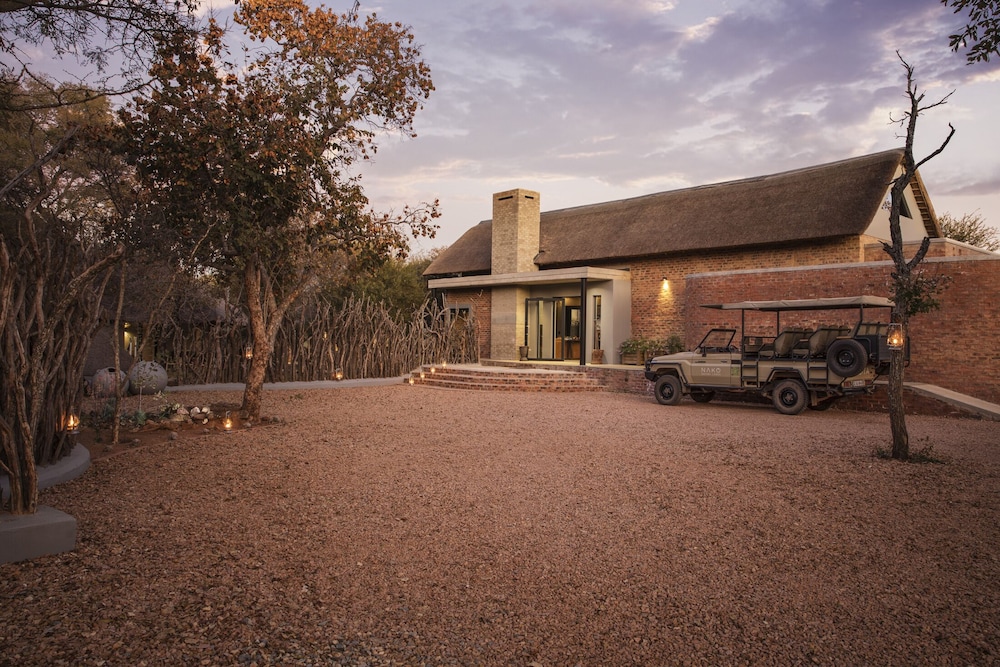 NAKO Safari Lodge 37/40