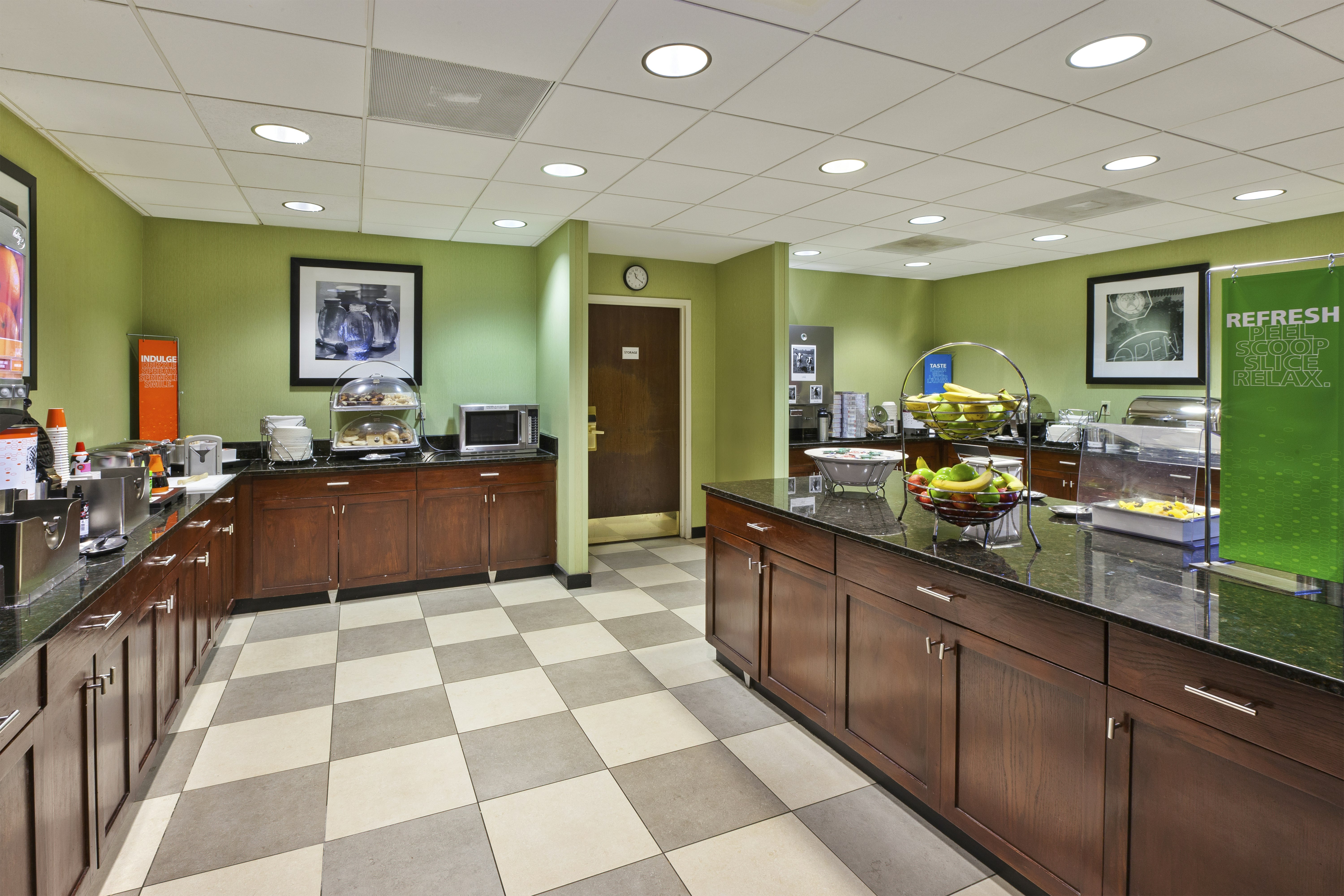 Hampton Inn Suites Providencew 4/42