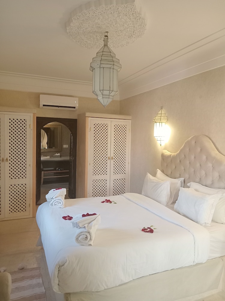 Palais Blanc Riad 18/55