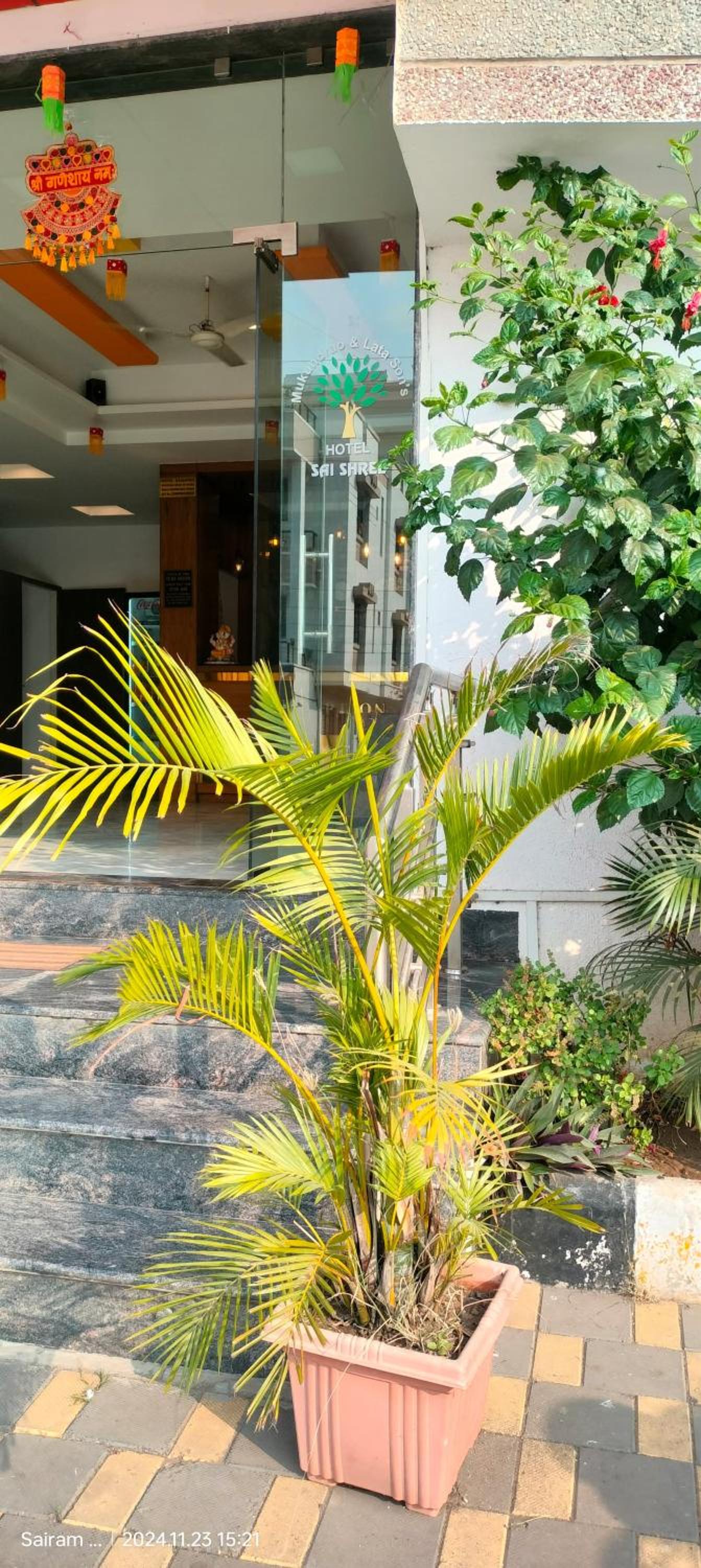Oyo 4445 Hotel Saishri 10/63