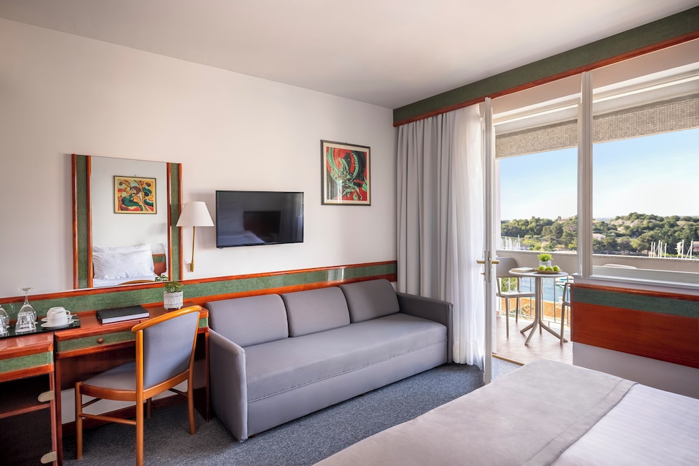 Pineta Hotel 25/50