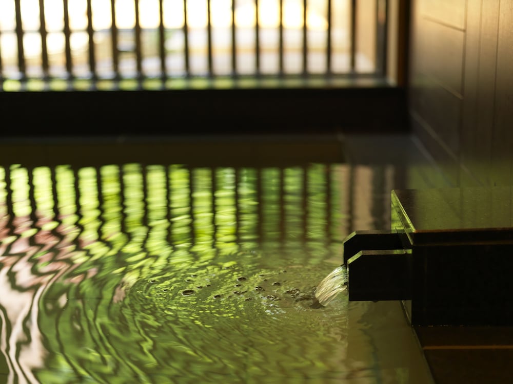 Niseko Konbu Onsen Tsuruga Besso Moku No Sho 28/70
