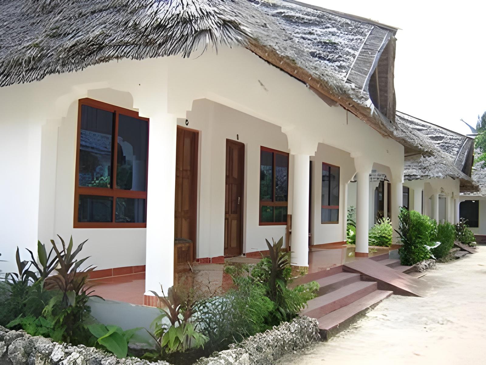 Visitors Inn Hotel 1/40