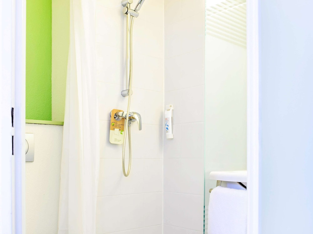 Ibis Budget Valenciennes Petite Foret 36/36