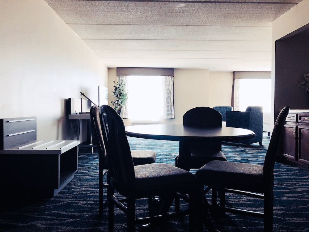 Comfort Inn and Suites Greenville 31/40
