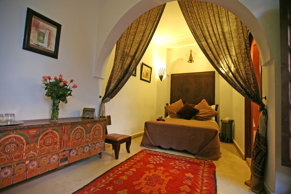 Riad Laora 5/80