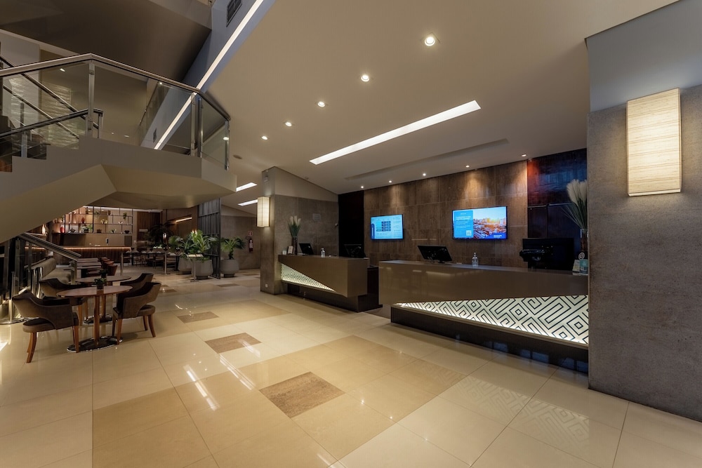 Hotel Deville Prime Cuiaba 9/86