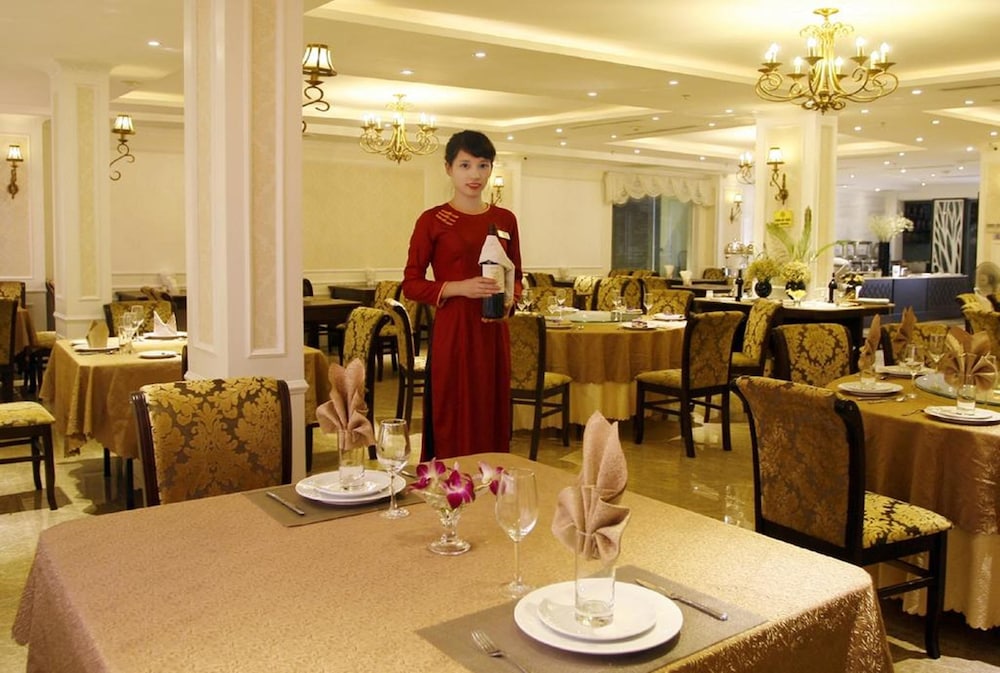City Bay Palace Hotel 59/70