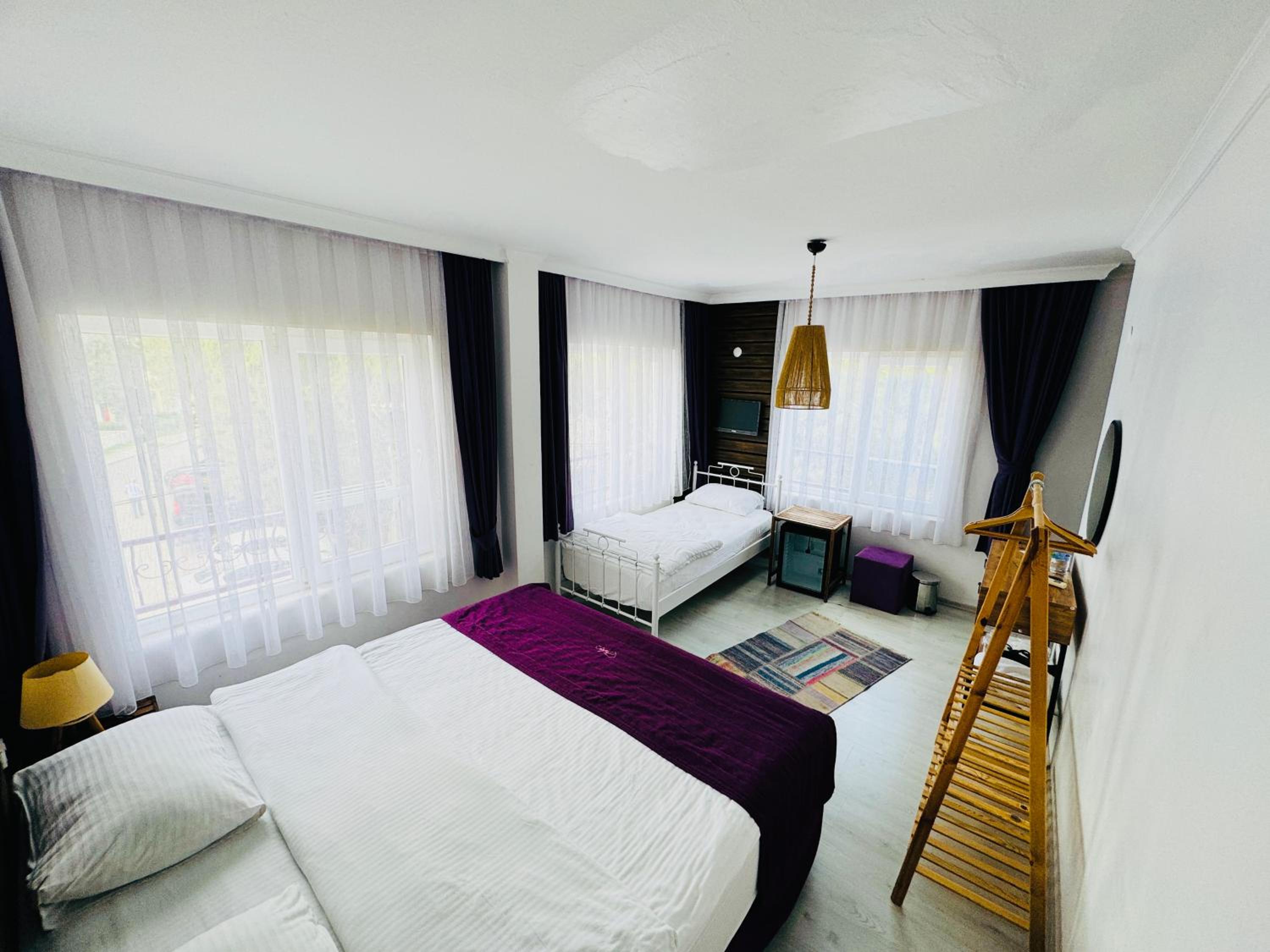 FUDA HOTEL 11/94