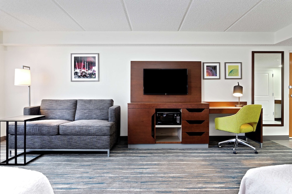 Hampton Inn And Suites Orlando International Drive North Fl 36/52