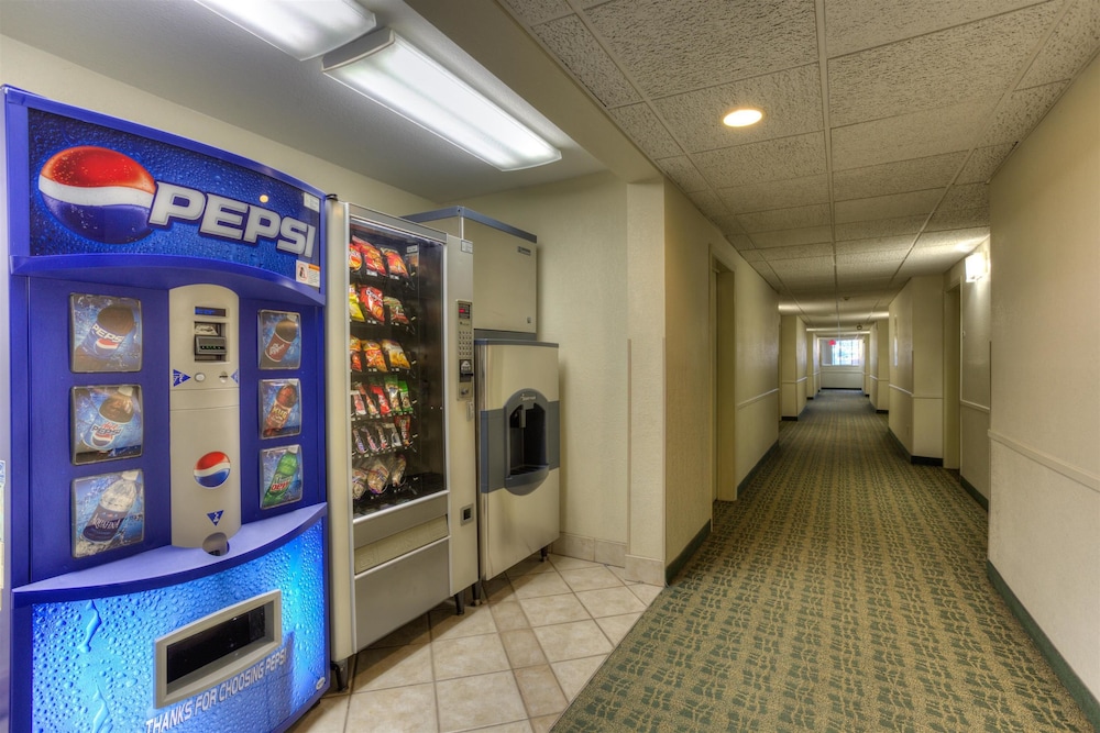 Motel6 Portland, OR - Tigard West 15/49