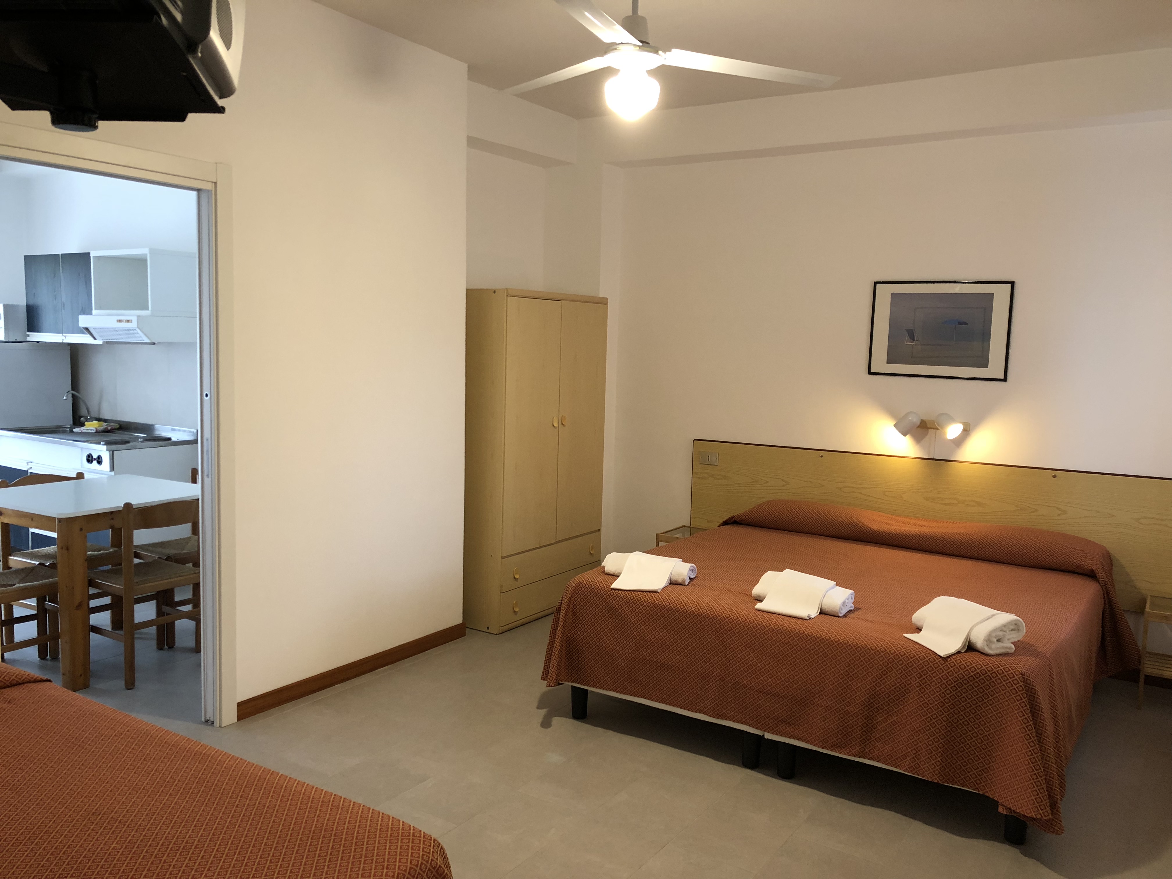 Mono, 2 Double Beds, Garden View, Ground Floor