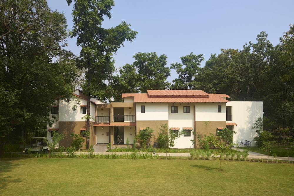Club Mahindra Kanha 13/17