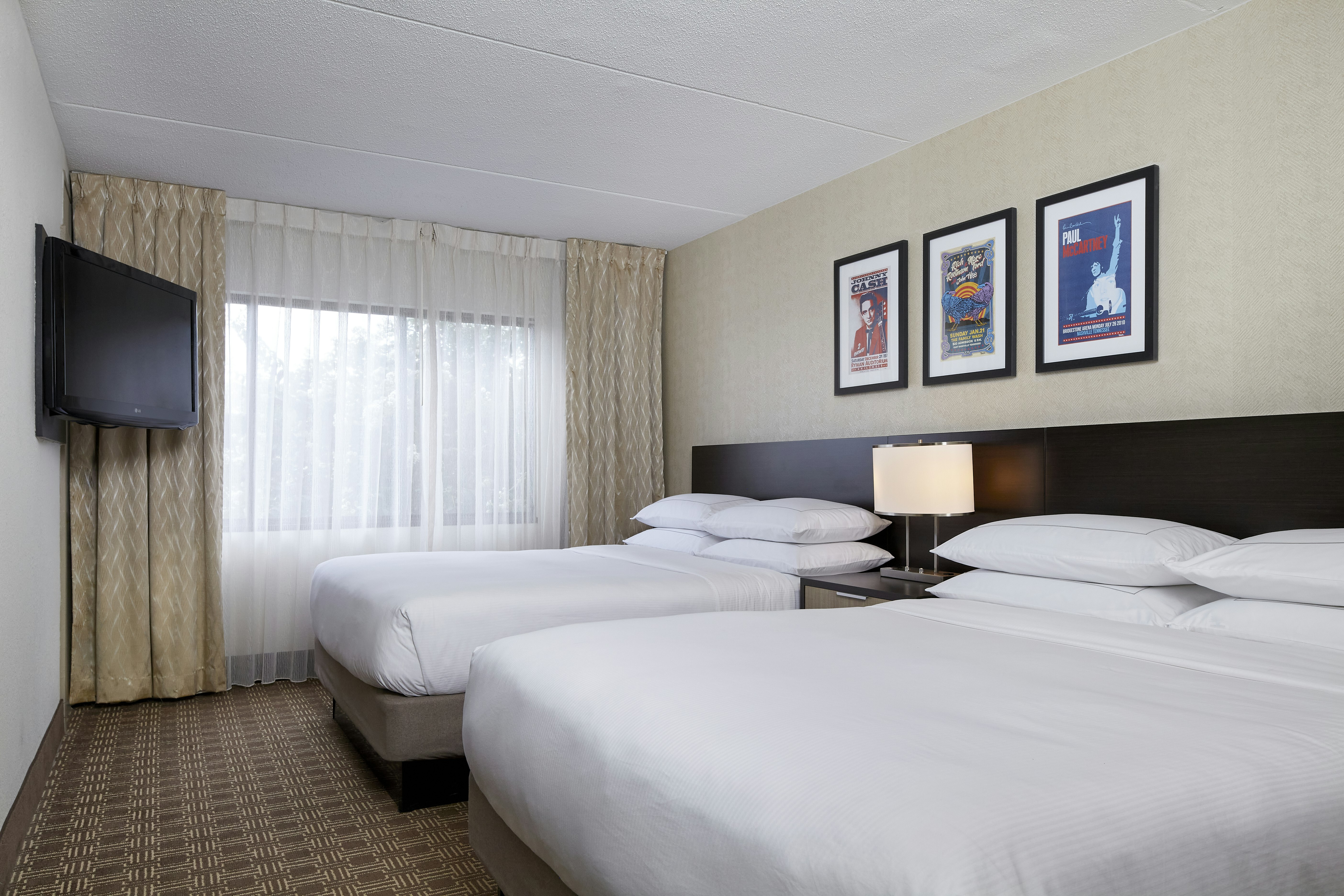 SUITE, 2 QUEEN BEDS, SOFA, ACCESSIBLE
