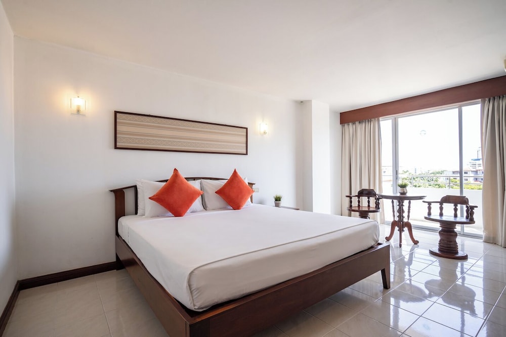 JP Villa Pattaya 12/50