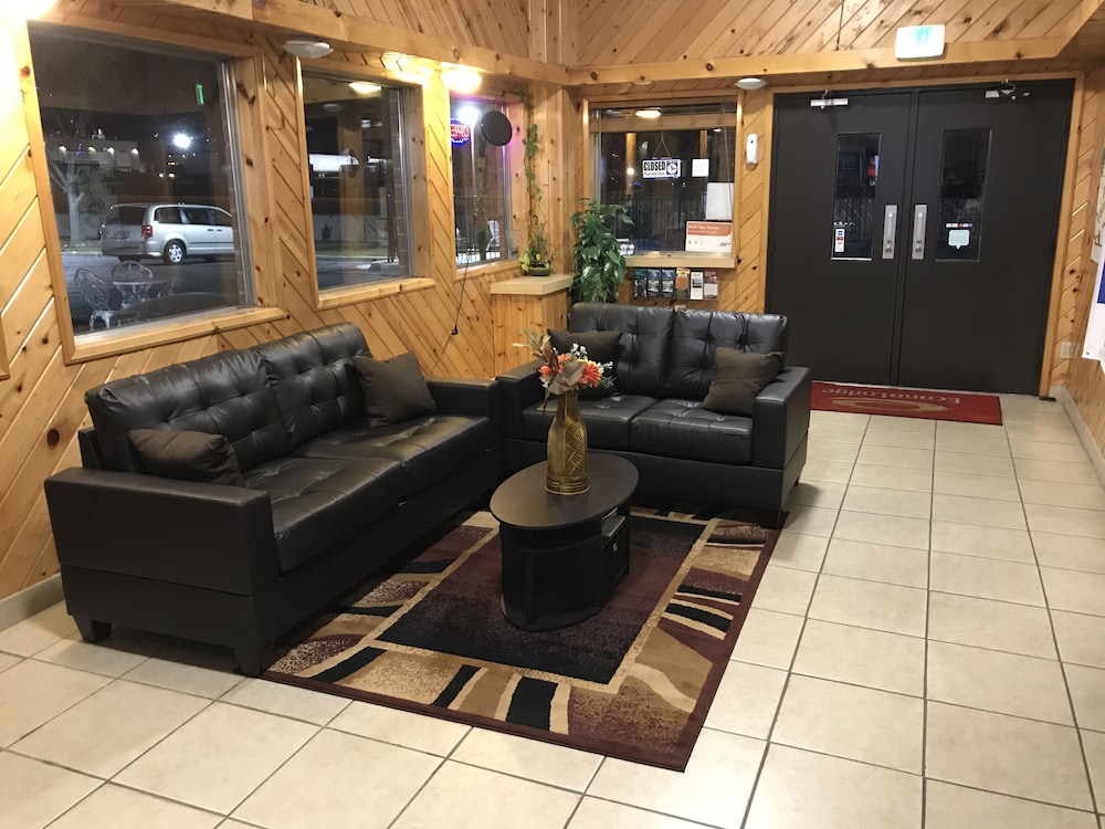 Econo Lodge Salina 22/38