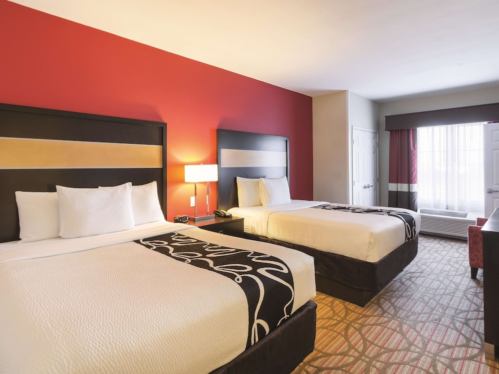 SUITE, 2 QUEEN BEDS