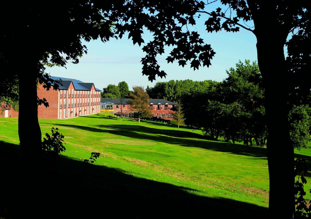 Macdonald Hill Valley Hotel Golf Spa 63/66
