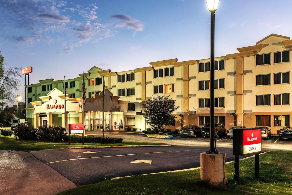 Ramada By Wyndham Birmingham Airport 5/31