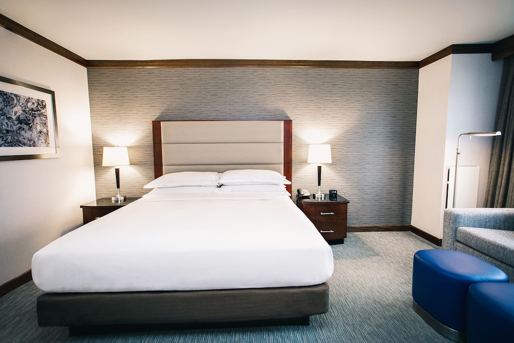 Hilton Minneapolis Bloomington 12/70