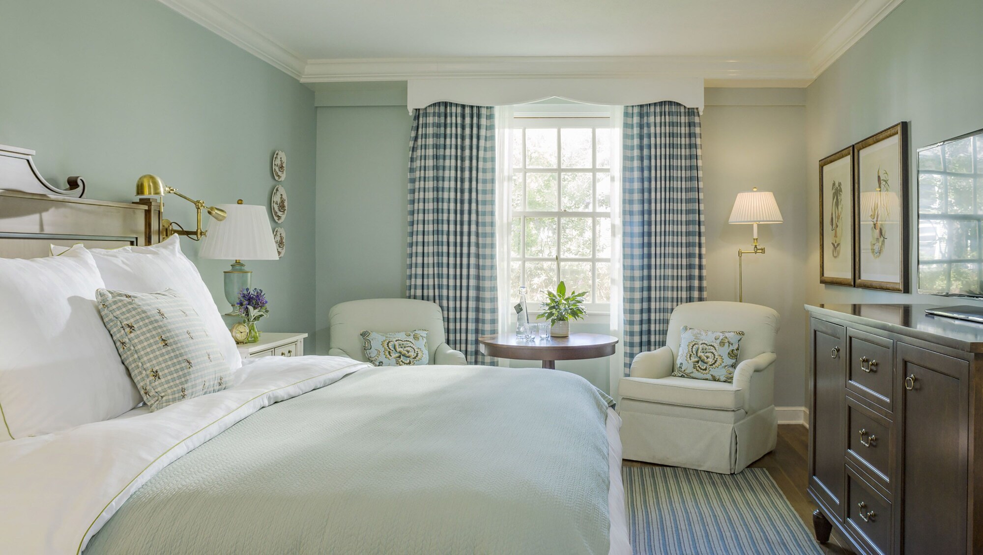 Garden, King Bed