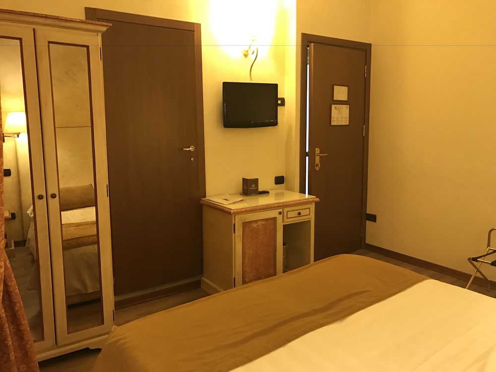 Hotel Gattapone 28/59