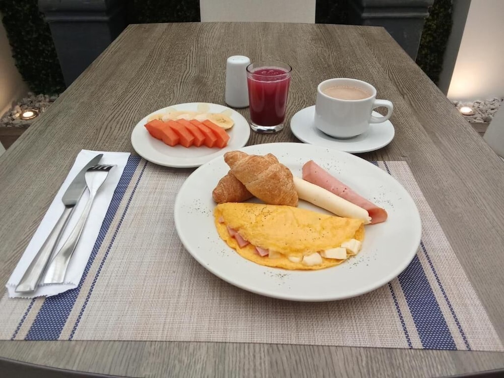 Hotel Bogota Castellana 100 33/47