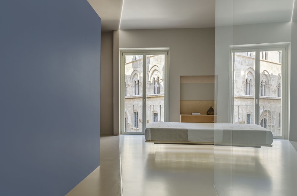 Five Place Design Suite & Apartments 37/58