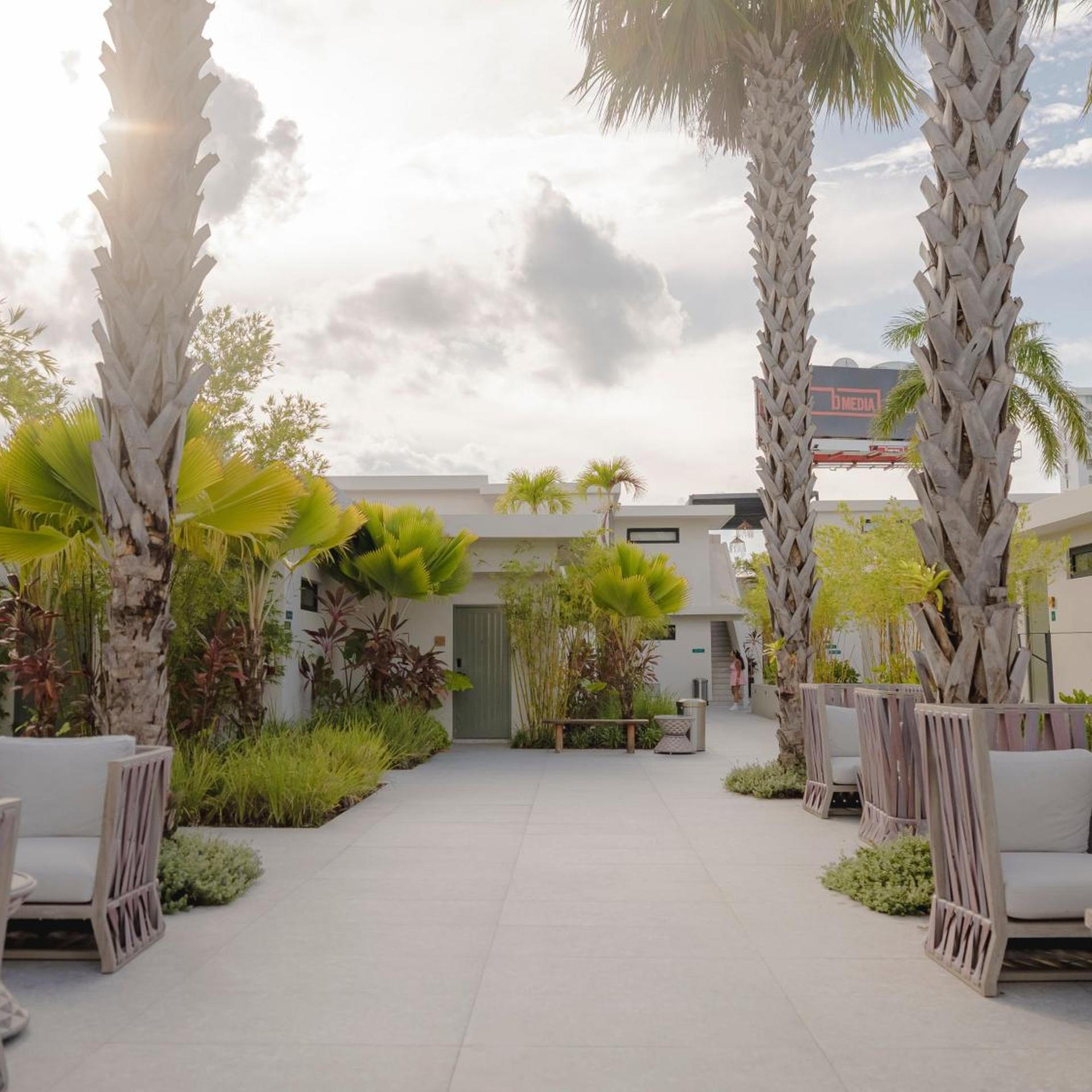 Bali Poshtel PR 42/50