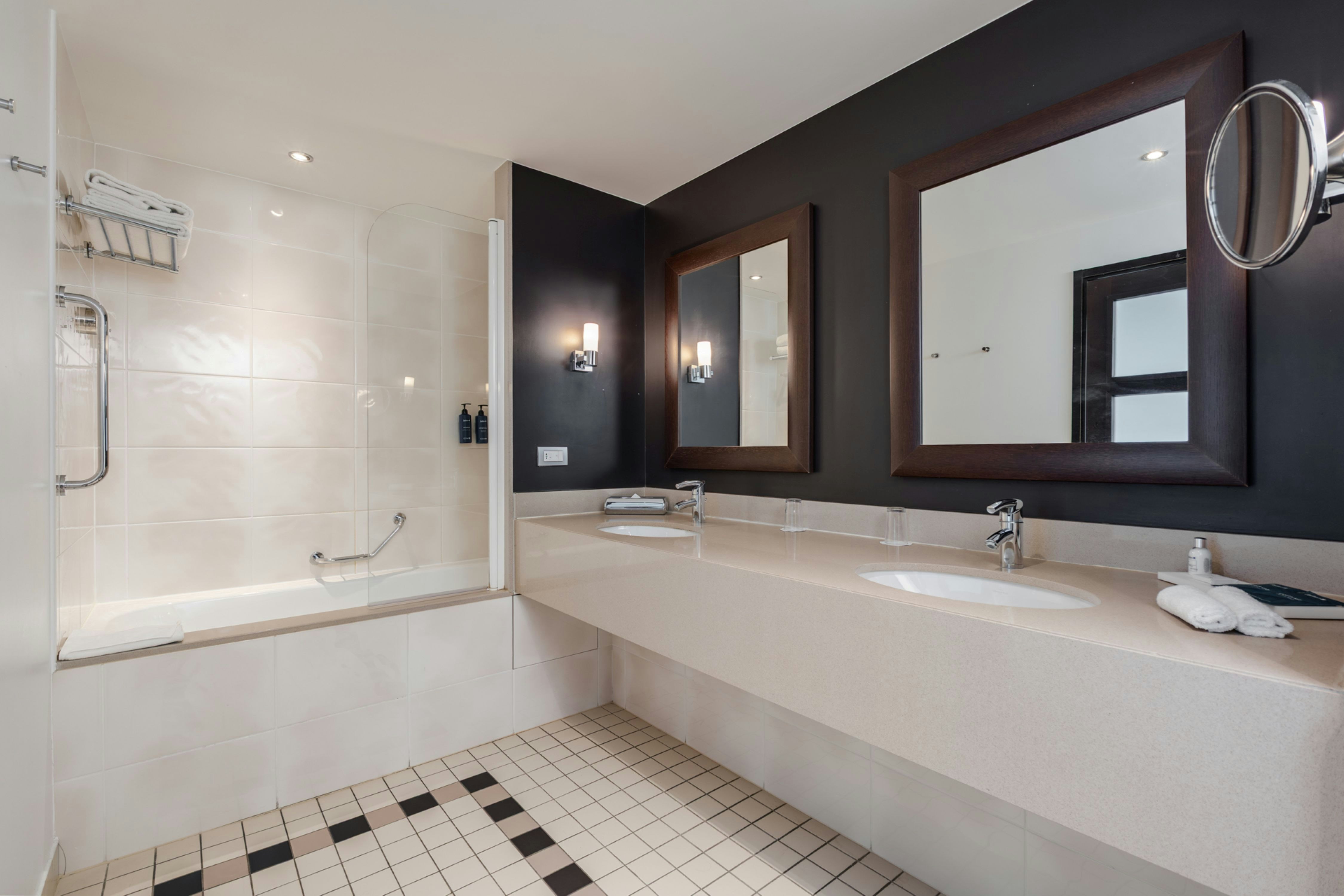 DoubleTree by Hilton Paris Boulogne 50/50