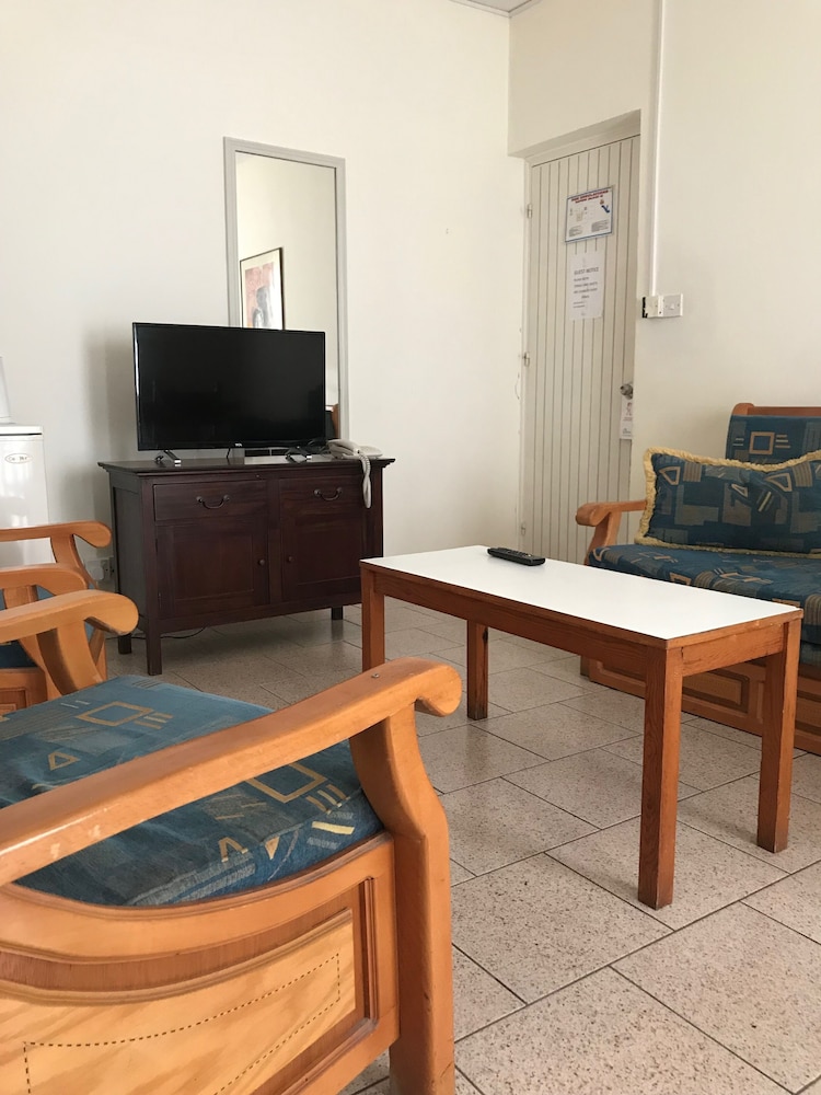 M Boutique Hotel - Adults Only 40/60