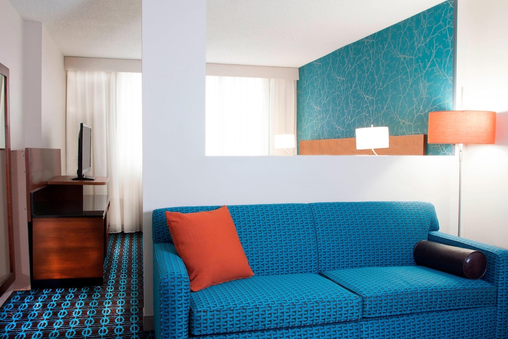 Fairfield Inn Suites By Marriott Charlotte Uptown 34/63